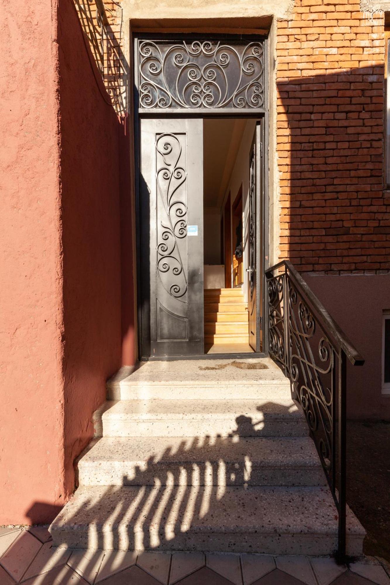 Stepin Garden Kutaisi Exterior foto